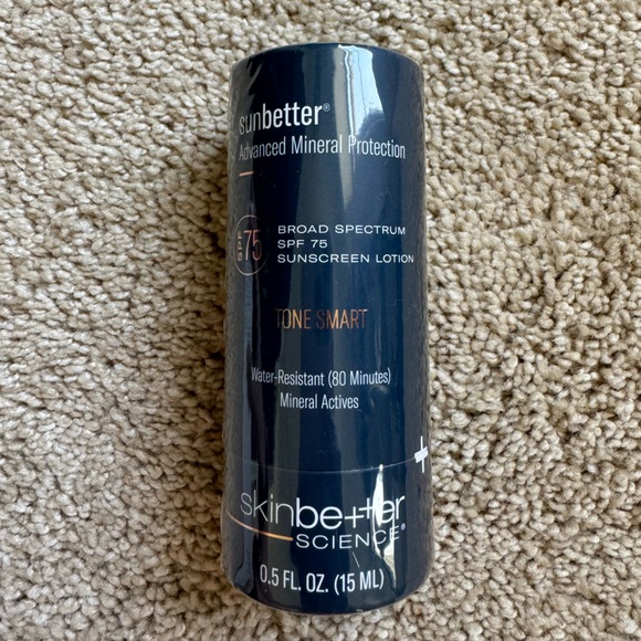 Skinbetter Science Skincare Bundle - Picture 4 of 5